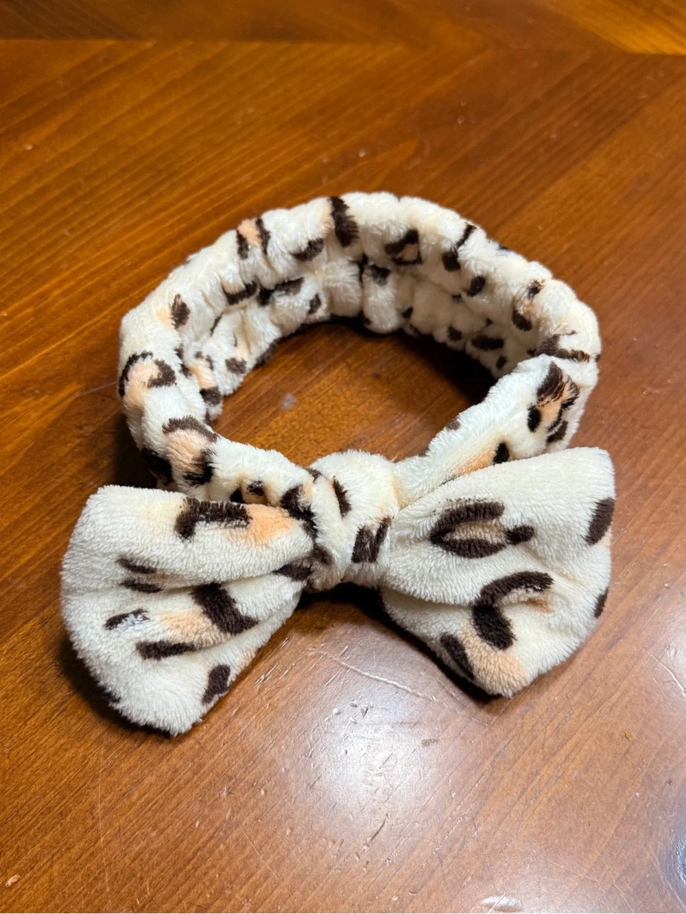 Plush Stretchy Spa/Makeup Headbands w/ Removable Bow (Bundle of 6)